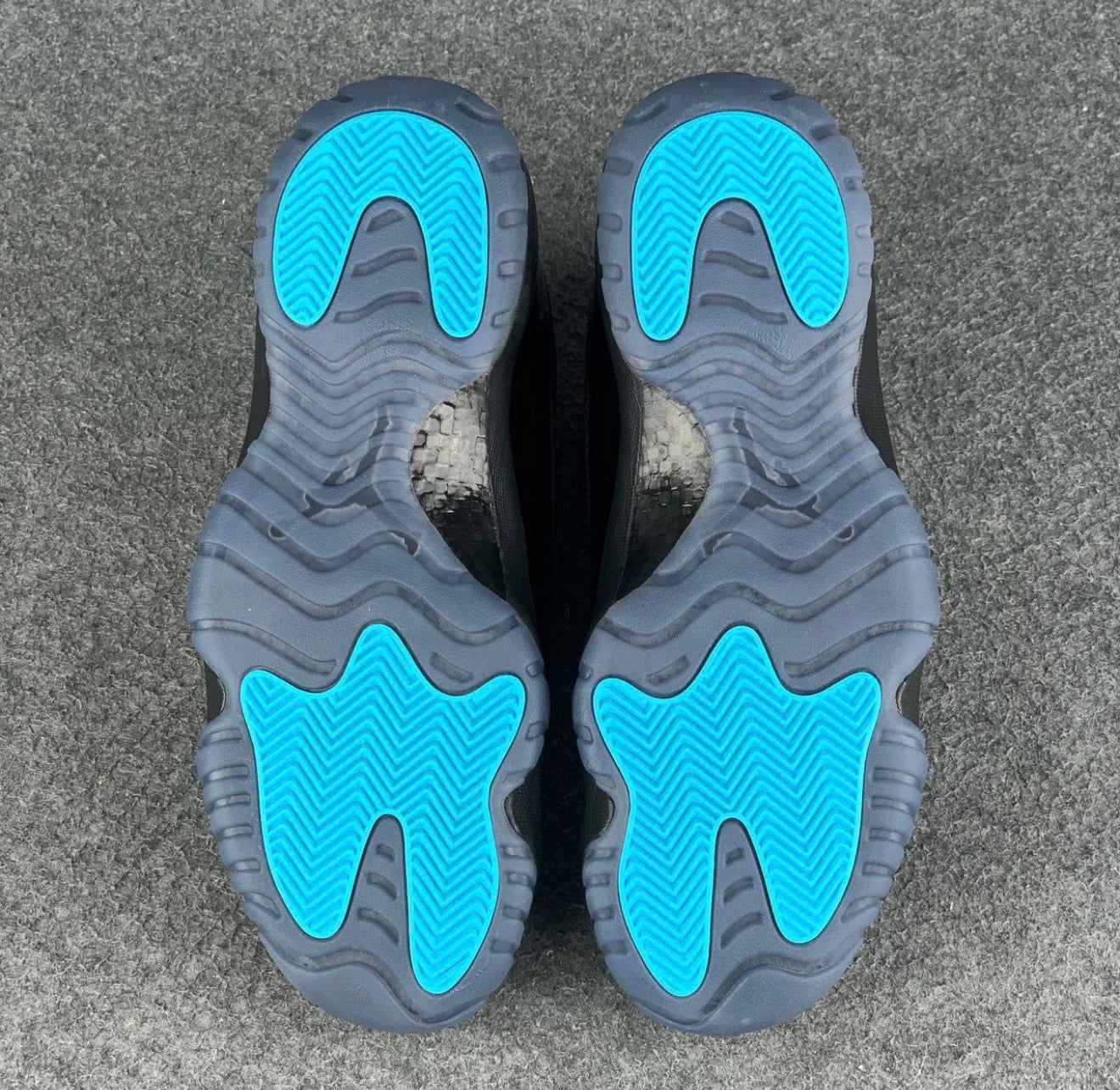 Air Jordan 11 Retro 'Gamma Blue' 2025