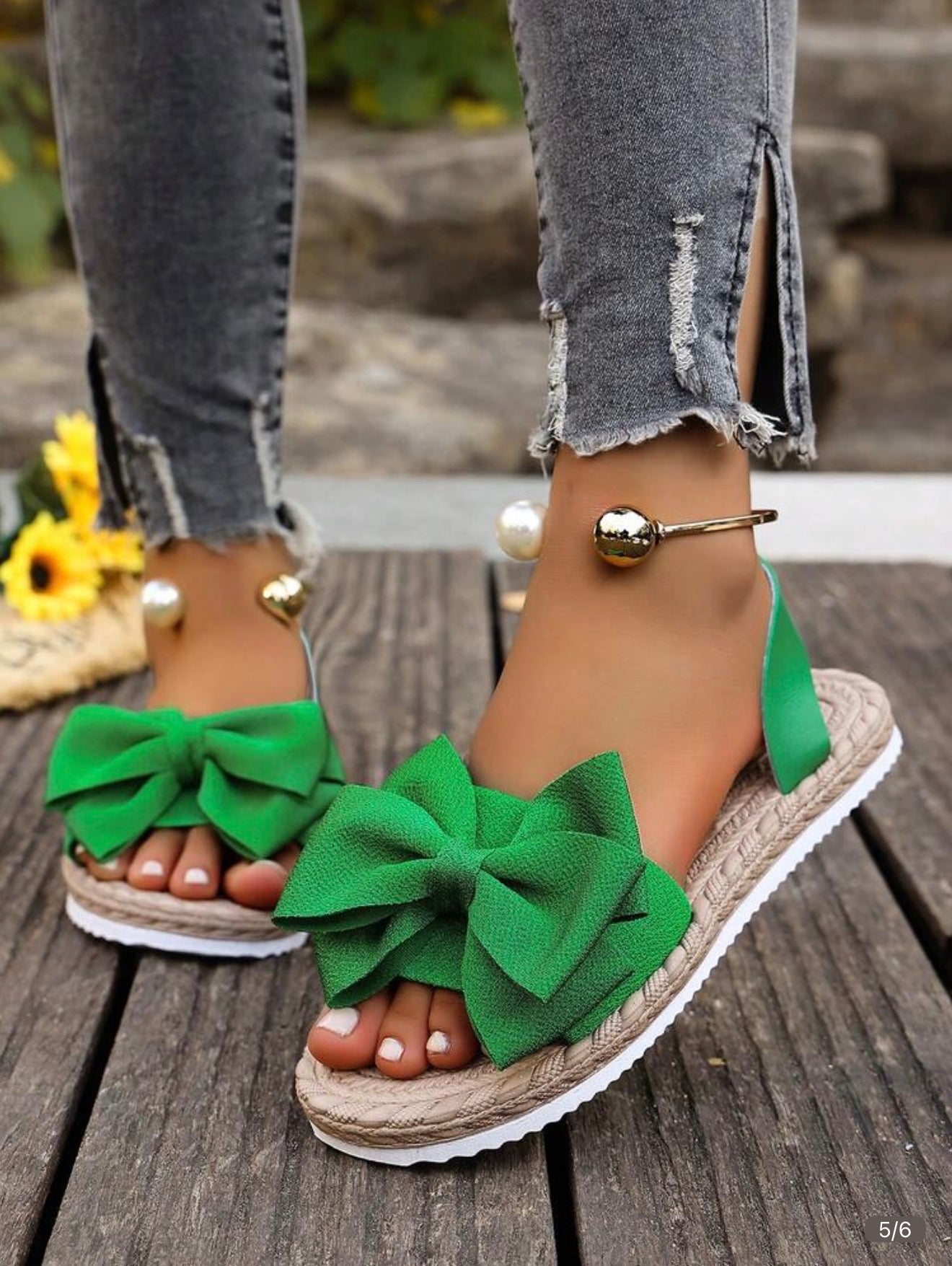 Women’s Bowknot Floral Flat Sandals for Summer Beach Wear