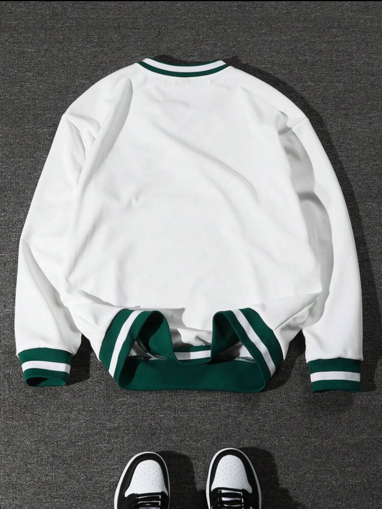 Manfinity Sporsity Men’s Loose V-Neck Y2K Jersey Sweatshirt – Casual Tennis-Inspired Style