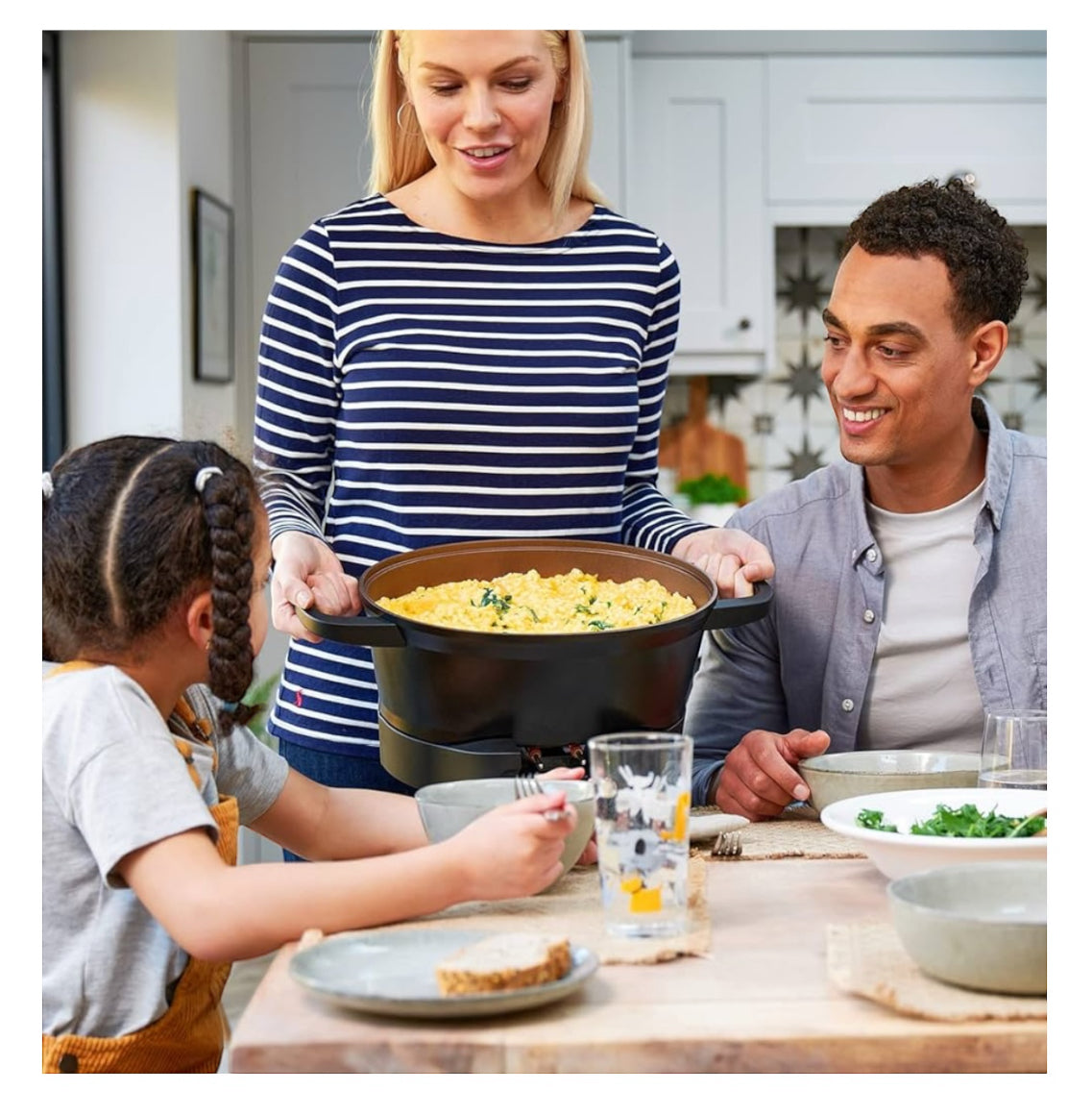 Russell Hobbs Good-to-Go 6.5L Electric Multicooker - 8 Digital functions inc Sear, Slow Cook, Steam, Boil, Keep warm & Roast, Cast aluminium housing, Glass lid, Dishwasher safe parts, 750W, 28270