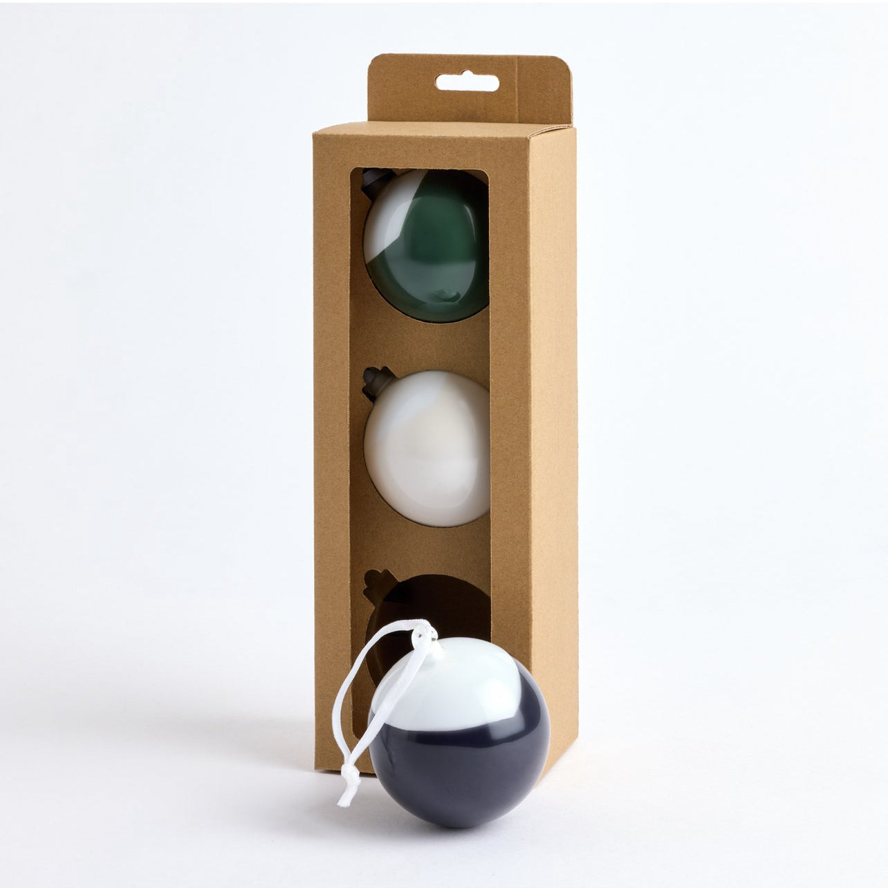 Home Pack of 3 Dipped White Glass
Bauble
