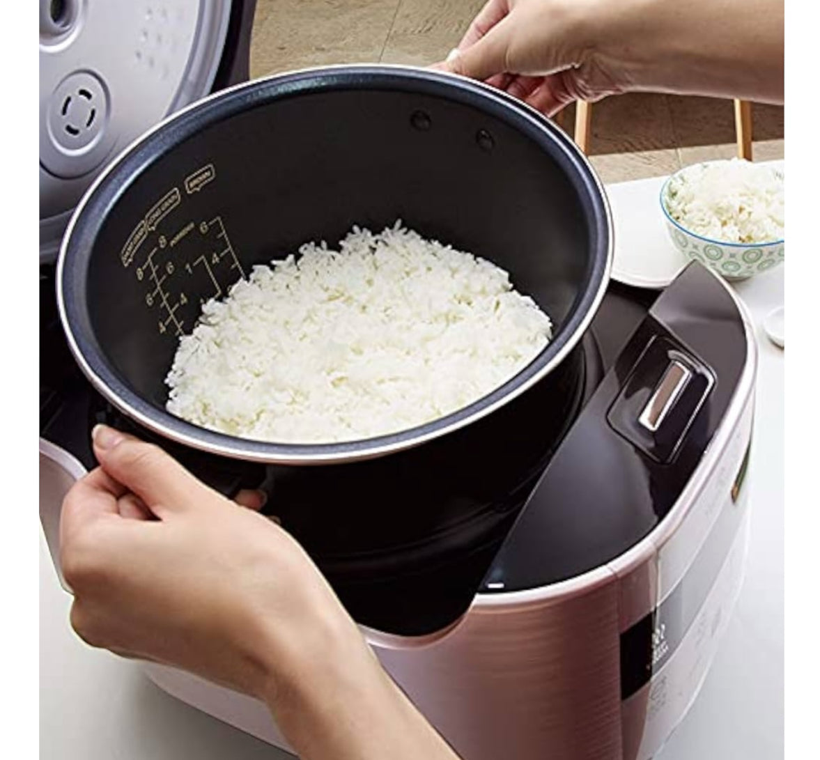Yum Asia Bamboo Rice Cooker with Induction Heating (IH) and Ceramic Bowl, 7 Rice Cooking Functions, 4 Multicooker Functions, Motouch LED Display (1.5L) 220-240V UK/EU Power (Champagne Rose and Black)