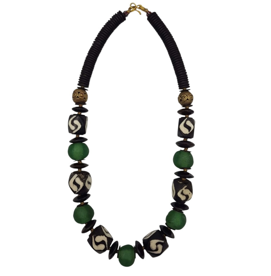 Green Kongo Handmade Necklace – A Unique African Treasure