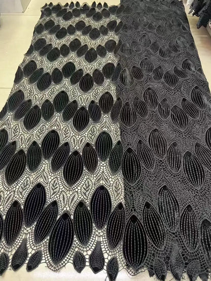 Latest African Handcut Velvet Lace Fabric High Quality Party Dress Asoebi 2025 Luxury Embroidery Nigerian Lace Fabric