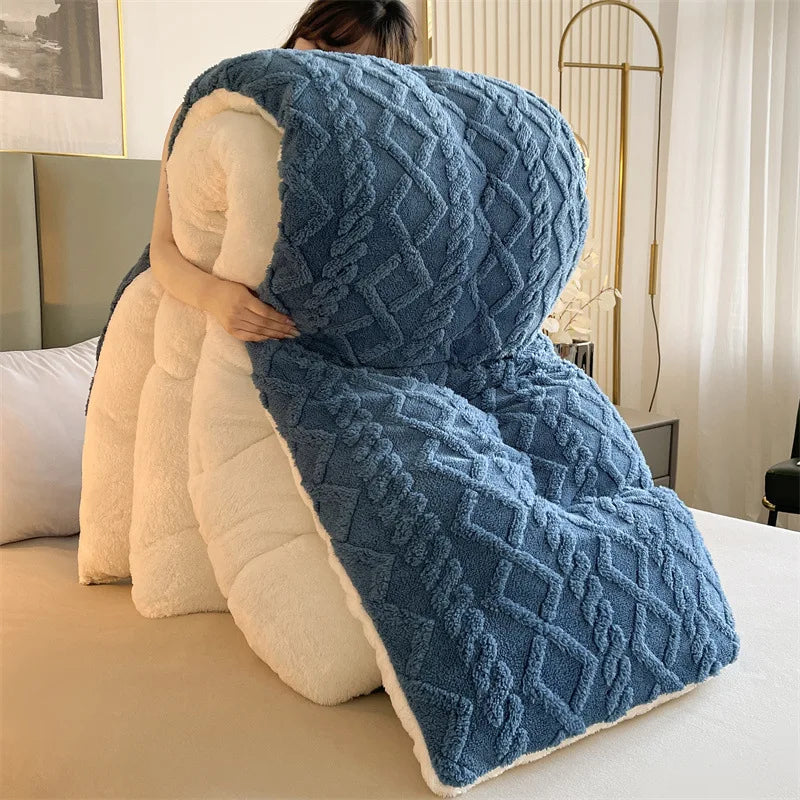 Comfortable Double-Sided Velvet Quilt Core Bedroom Velvet Thickened Blanket Home Lamb Fleece Quilt Warm Quilt Core Comfortable