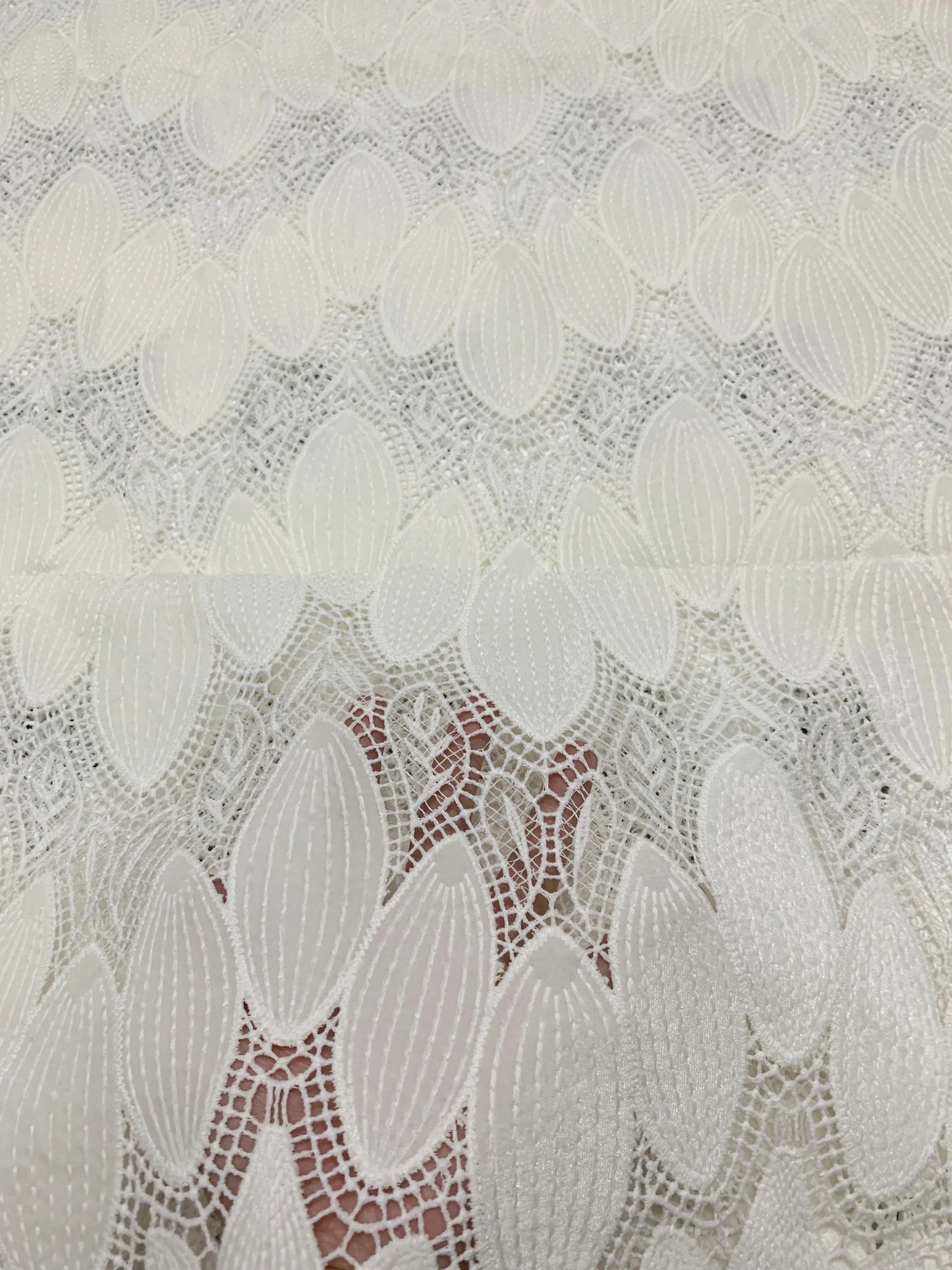 Latest African Handcut Velvet Lace Fabric High Quality Party Dress Asoebi 2025 Luxury Embroidery Nigerian Lace Fabric