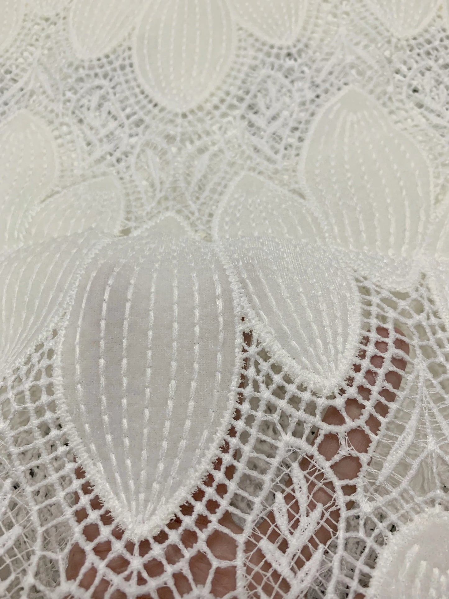 Latest African Handcut Velvet Lace Fabric High Quality Party Dress Asoebi 2025 Luxury Embroidery Nigerian Lace Fabric