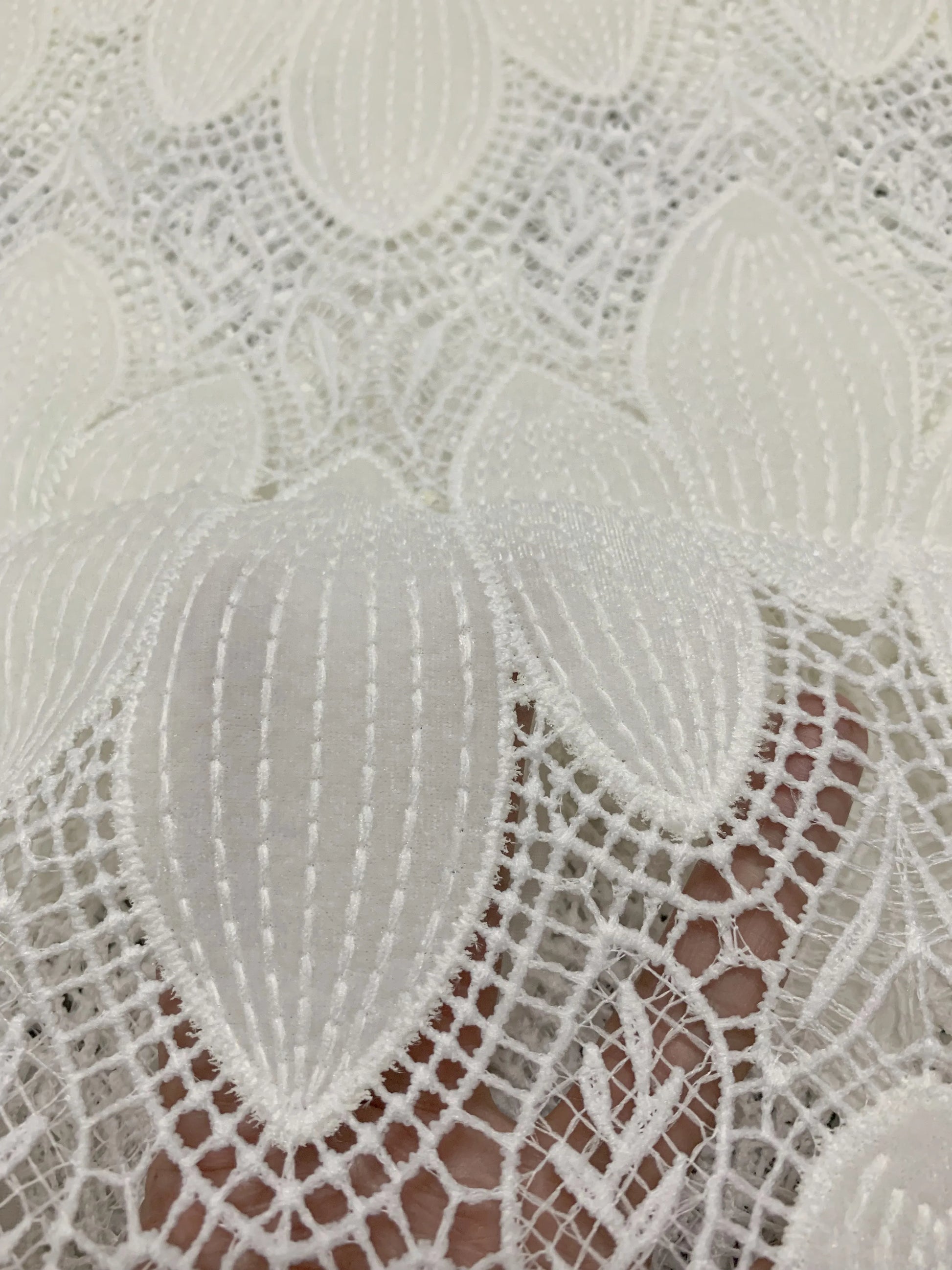 Latest African Handcut Velvet Lace Fabric High Quality Party Dress Asoebi 2025 Luxury Embroidery Nigerian Lace Fabric