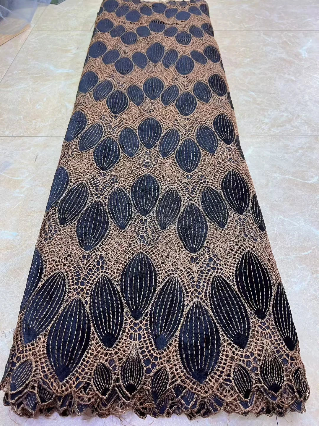 Latest African Handcut Velvet Lace Fabric High Quality Party Dress Asoebi 2025 Luxury Embroidery Nigerian Lace Fabric