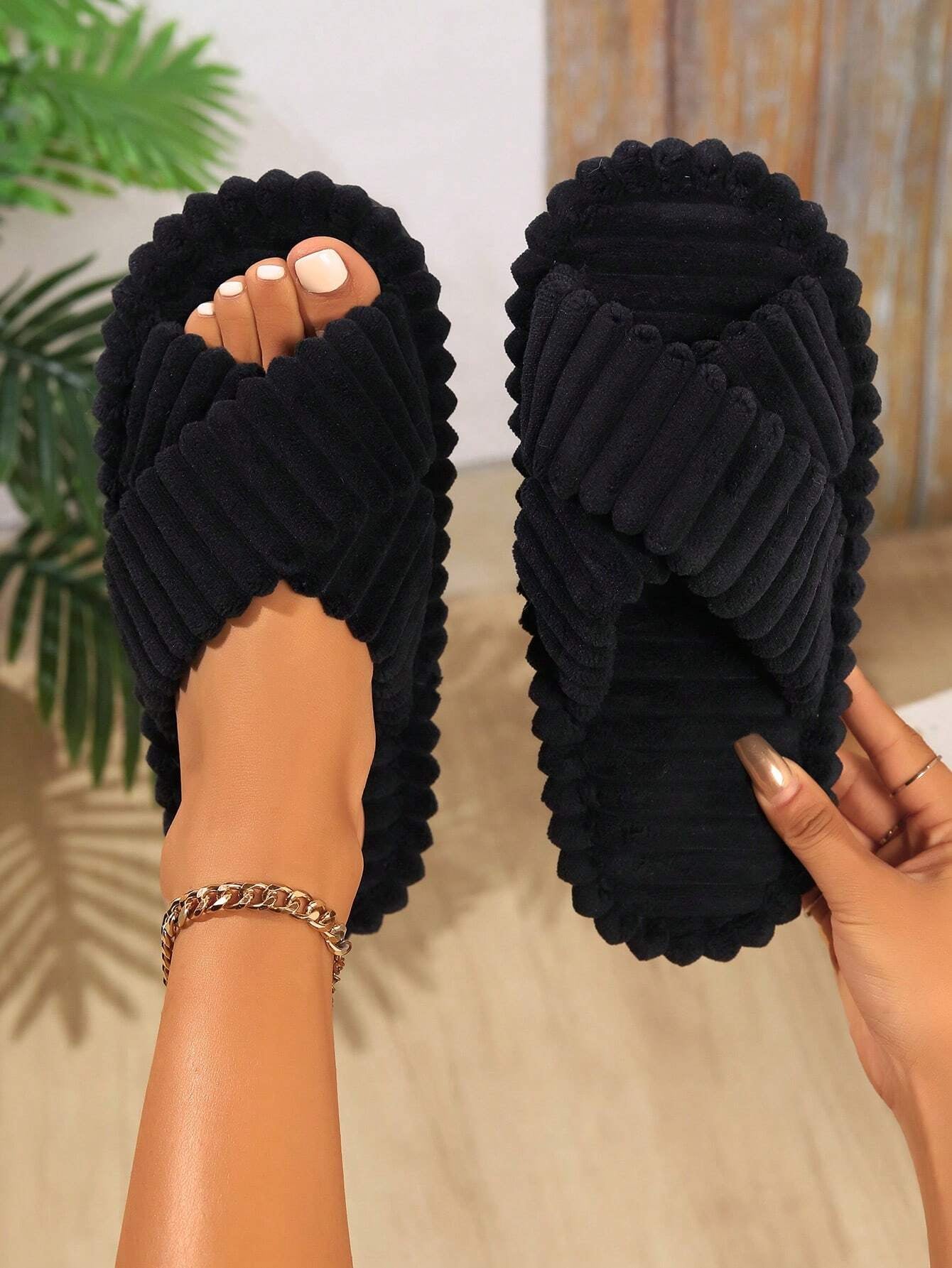 Women Home Slippers with Crossed Opening, Four Seasons Indoor Floor Slippers, Comfortable and Fashionable Fluffy Slippers with White Corduroy Crossed Straps, Suitable for Spring & Autumn, Couple Slippers