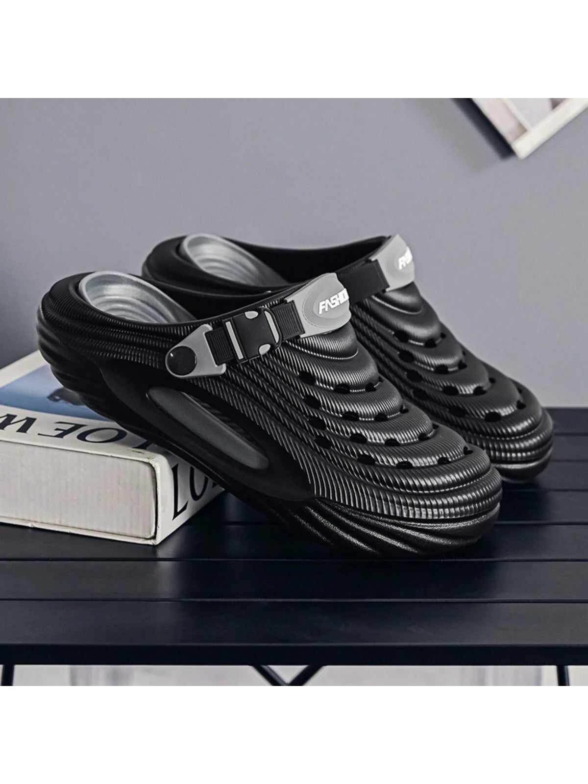 Plus Size Men'S Summer Outdoor Breathable Sandals, Soft Thick Tire Sole Anti-Slip Closed Toe Beach/Hiking Slippers