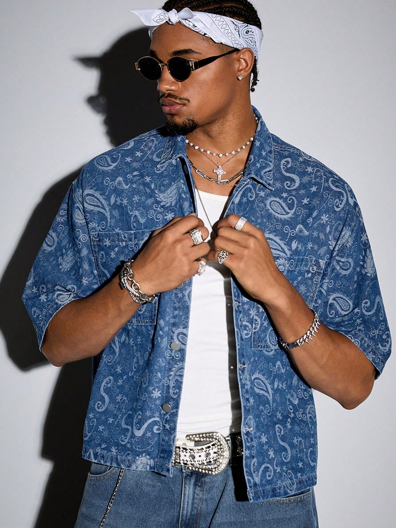 ROMWE MEN Grunge Punk Men'S Summer Vacation Paisley Print Patchwork Pocket Short Sleeve Denim Shirt