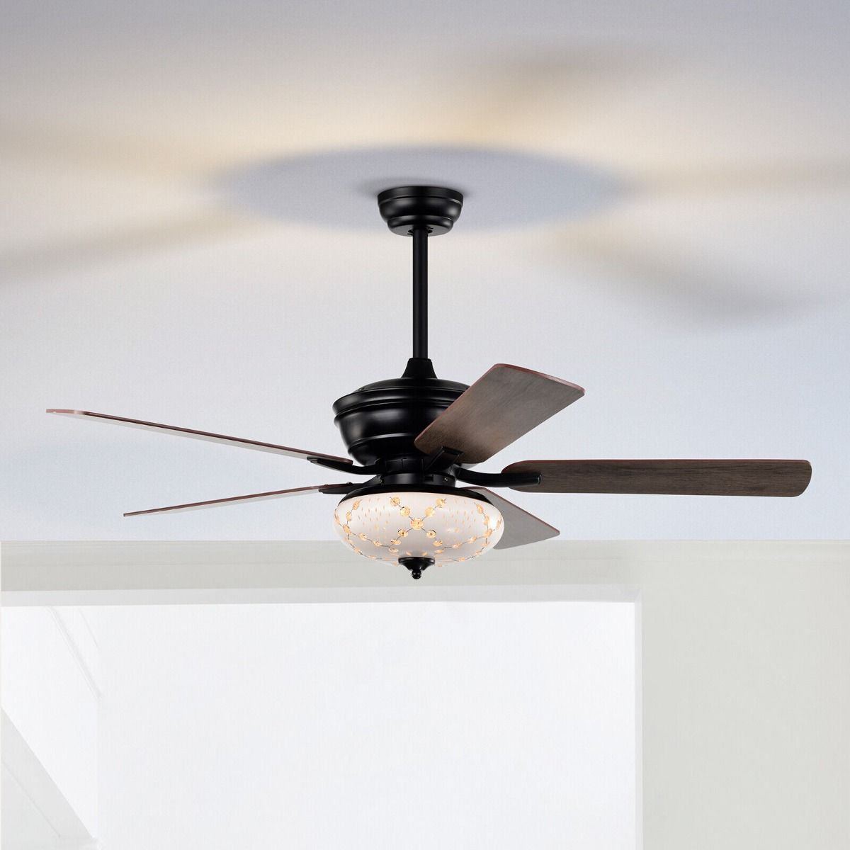 Ceiling Fan with Integrated Lighting and Remote Control for Bedrooms and Living Rooms