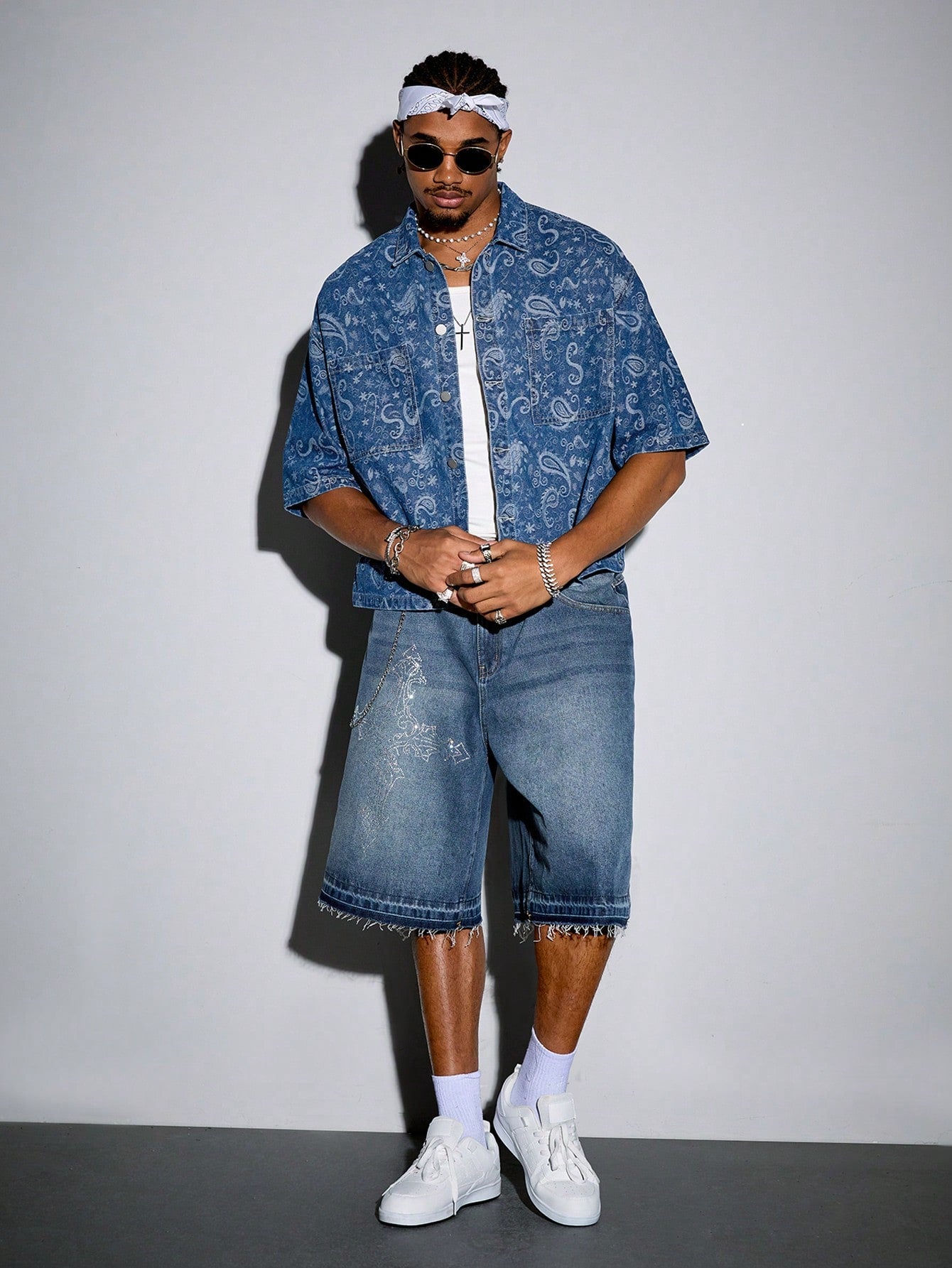 ROMWE MEN Grunge Punk Men'S Summer Vacation Paisley Print Patchwork Pocket Short Sleeve Denim Shirt