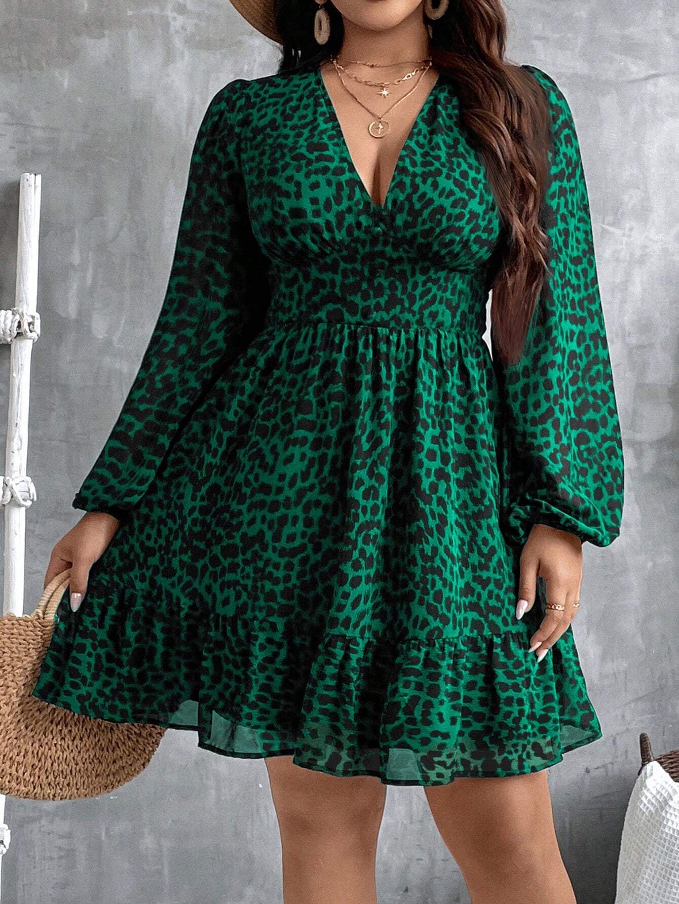 Plus Size Sheer Two-Layer Chiffon Dress with Classic Leopard Print and Long Sleeves